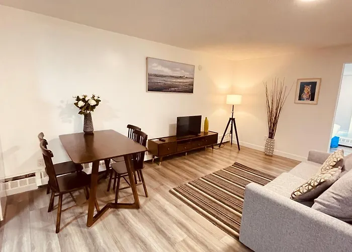 #202 Cozy Mountain View 2 Bedrooms In Dt